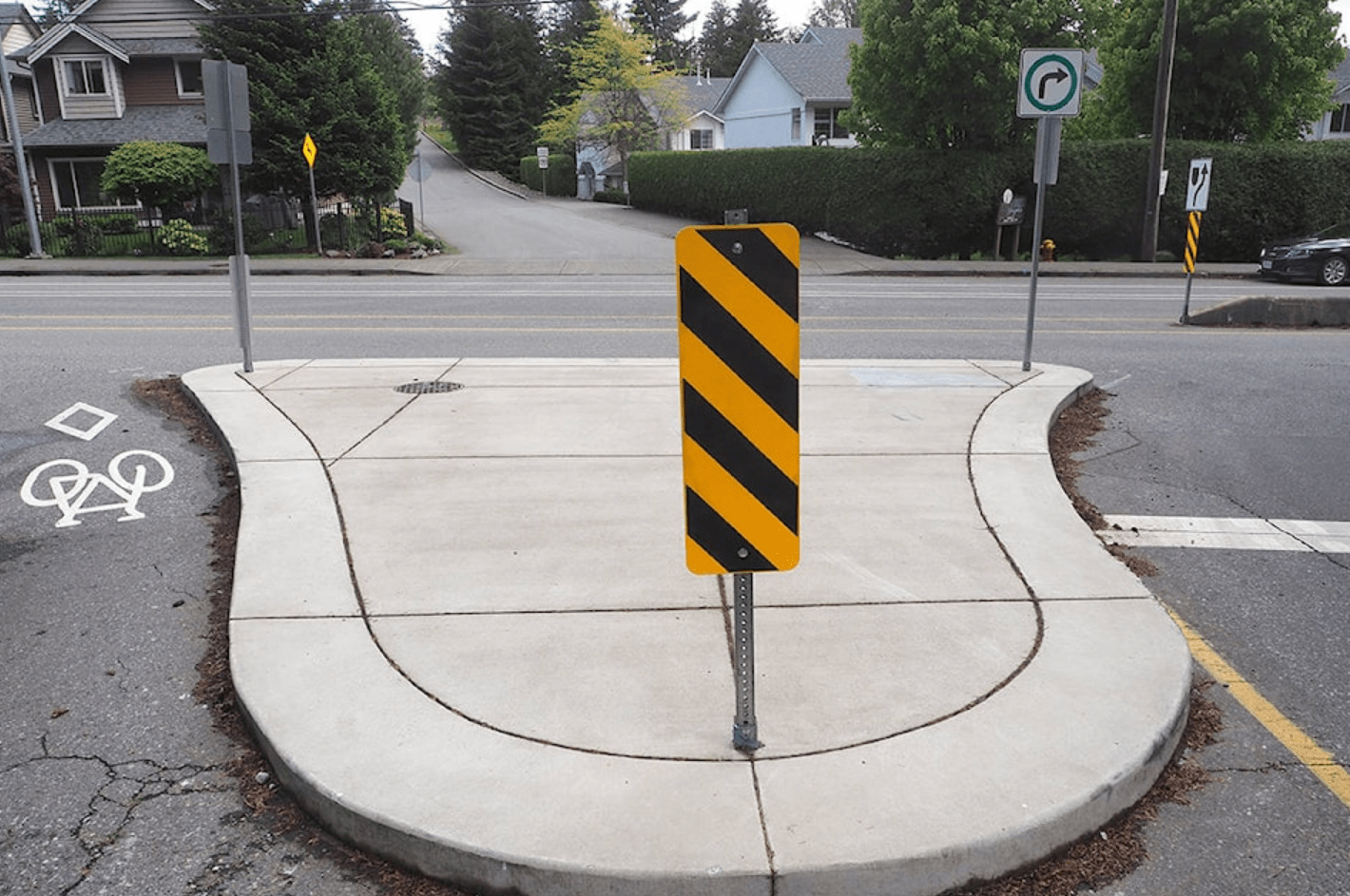 Alternate angle of the Opal Road traffic diverter before it was removed. (Nanaimo News Bulletin)